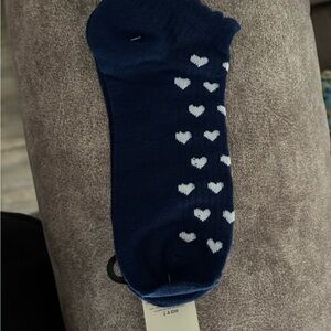 No Boundaries Navy Blue Heart No-Show Socks